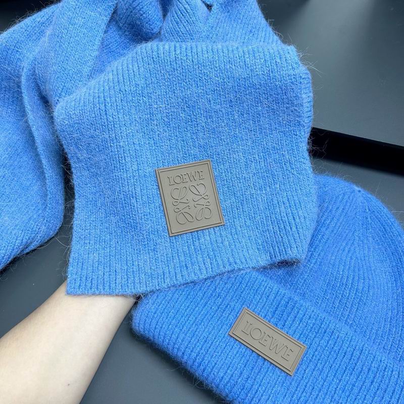 Loewe scarf hat dx (5)