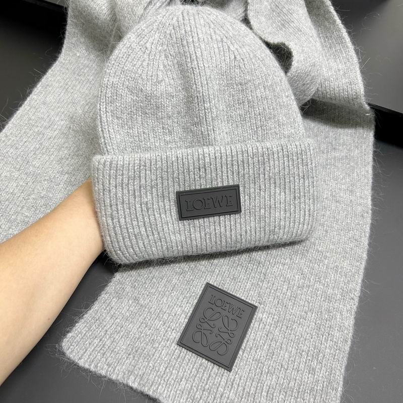 Loewe scarf hat dx (6)