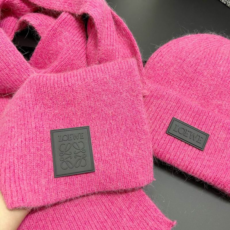 Loewe scarf hat dx (7)