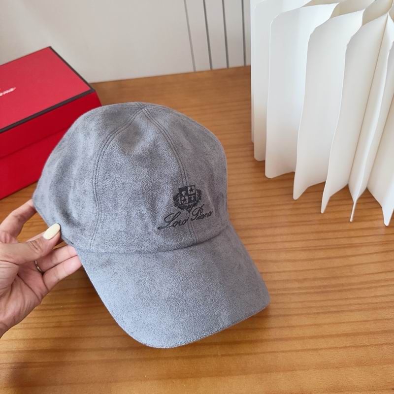 Loro Piana Cap dx (240)