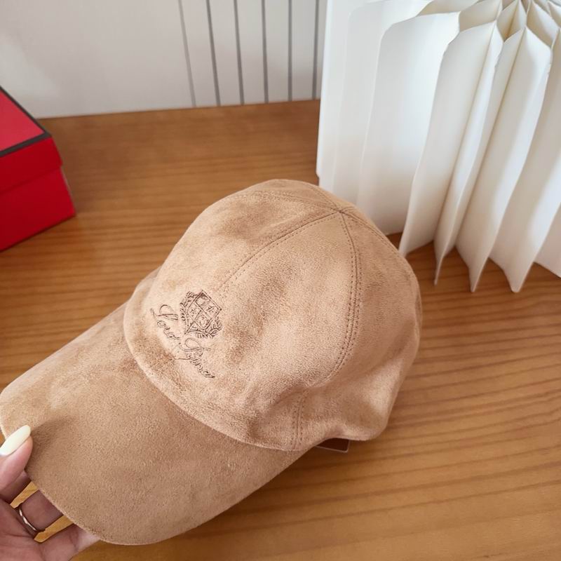 Loro Piana Cap dx (248)