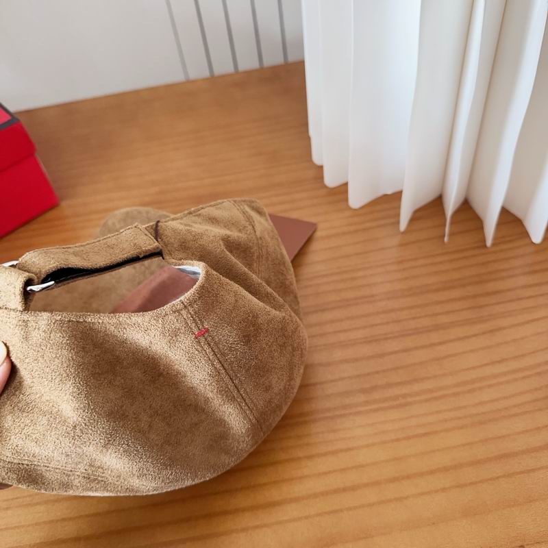 Loro Piana Cap dx (256)