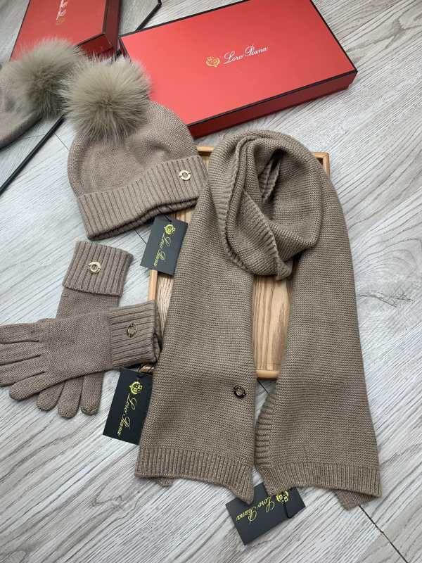 Loro Piana scarf hat Gloves hm (107)