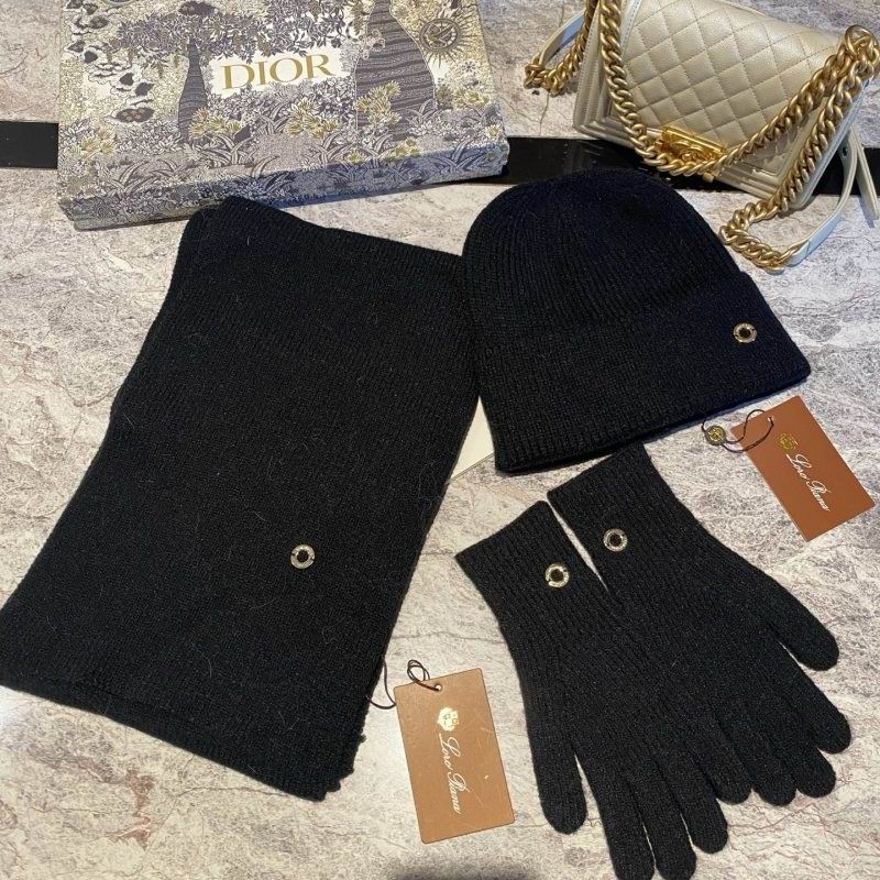 Loro Piana scarf hat Gloves hm (26)