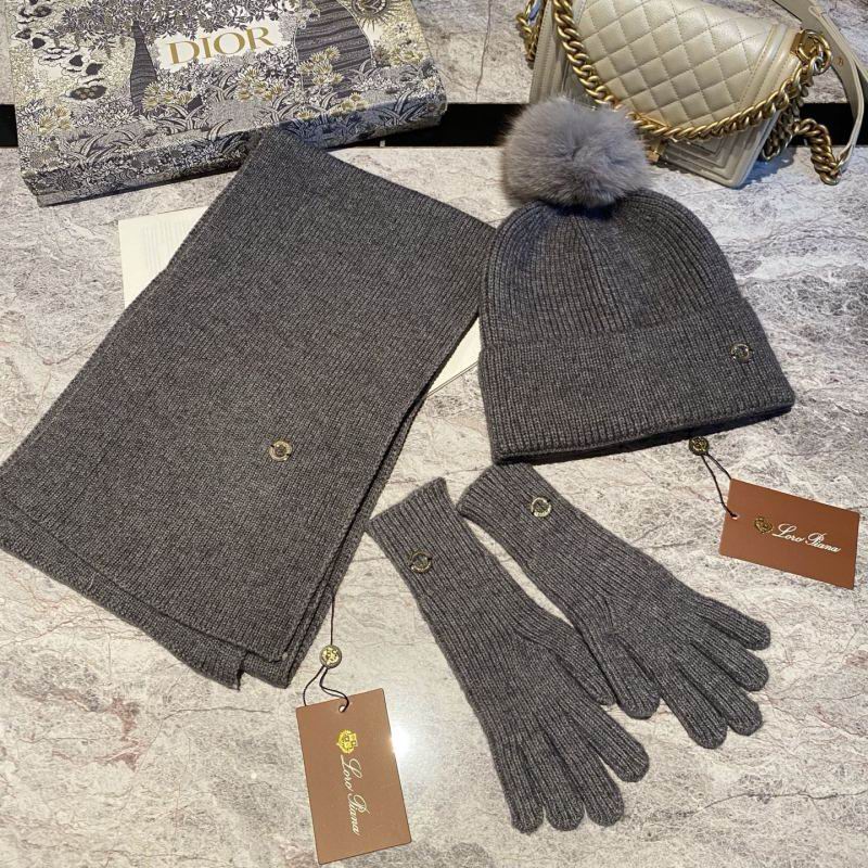 Loro Piana scarf hat Gloves hm (35)