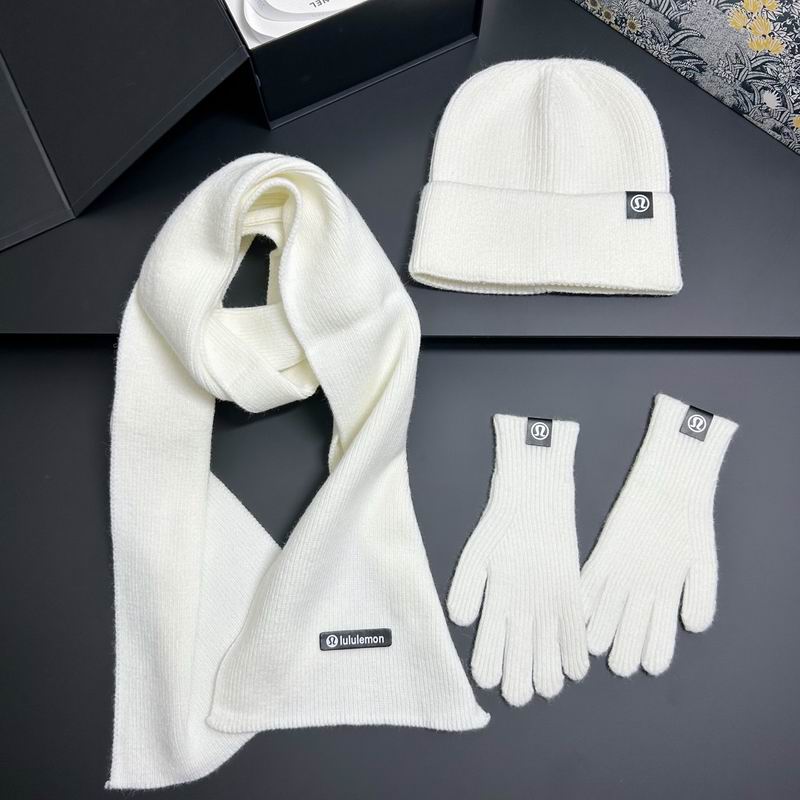 Luluemon scarf hat gloves dx (2)