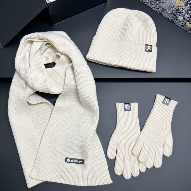 Luluemon scarf hat gloves dx (4)