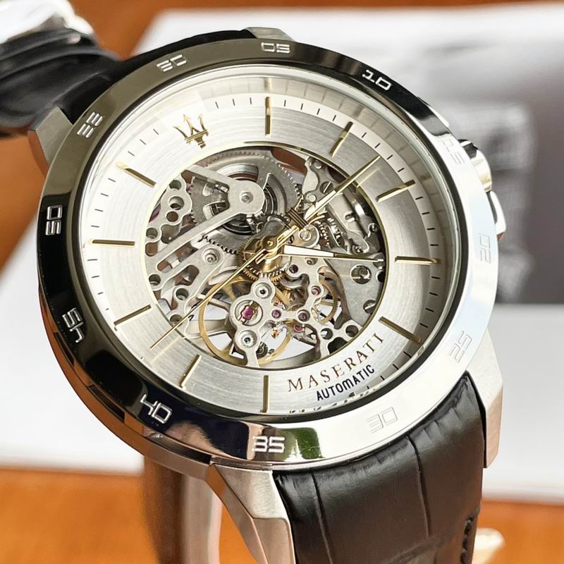 Maserati 43mm 121 (25)