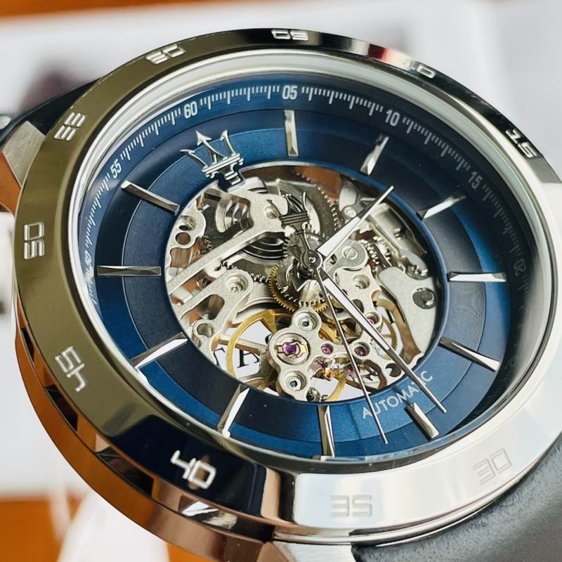 Maserati 43mm 121 (3)