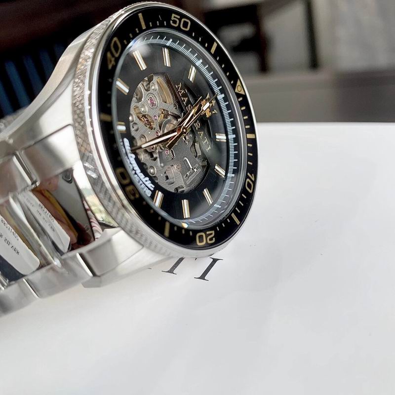 Maserati 43mm 48 (4)