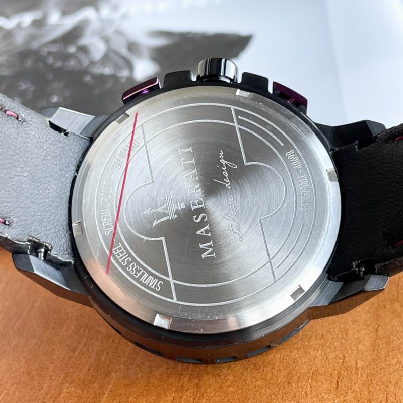 Maserati 44mm 118 (1)