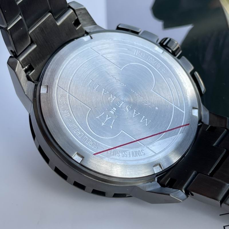 Maserati 44mm 75 (1)