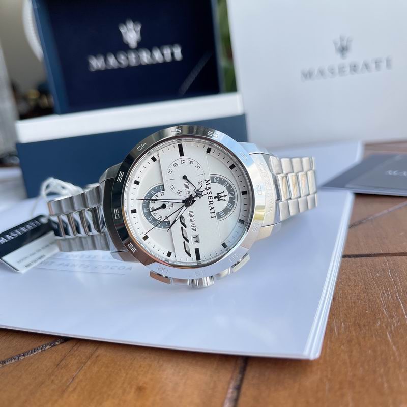 Maserati 44mm 75 (17)