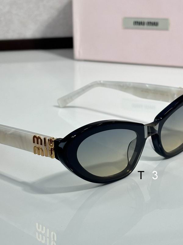 MiuMiu 50AV 53 21-138 c09