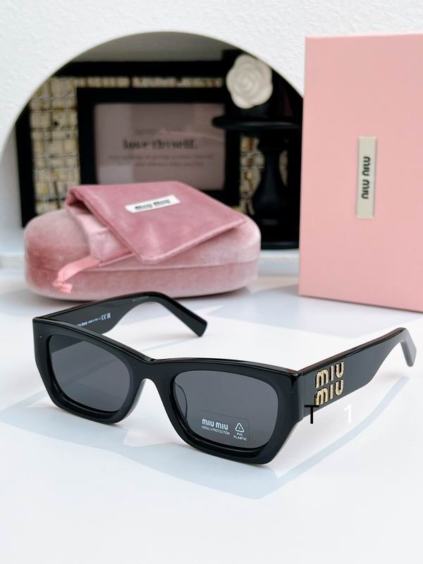 MiuMiu SMU09S 53-22-140 a01