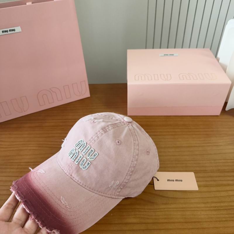 Miumiu Cap (462)