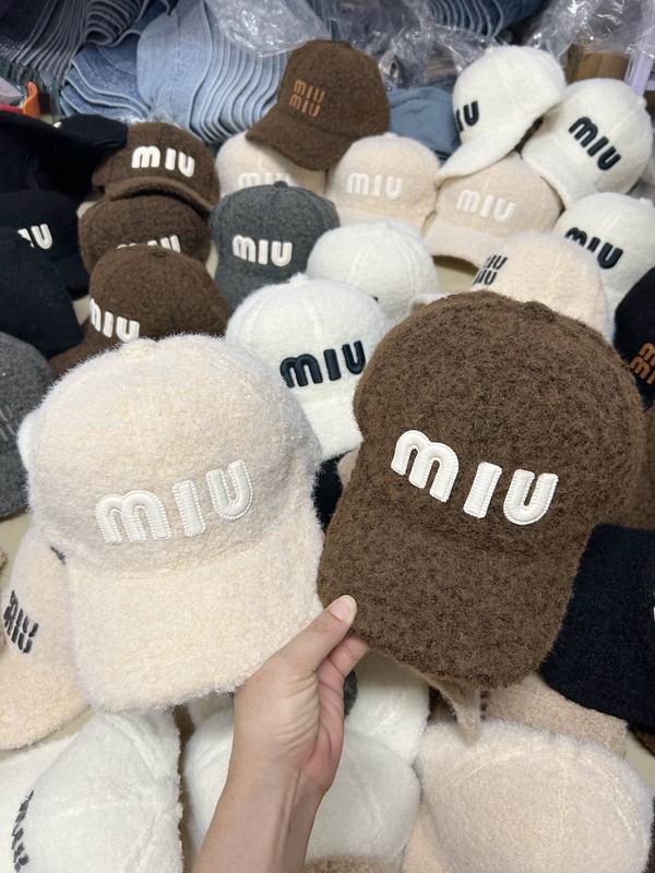 Miumiu Cap dx (499)