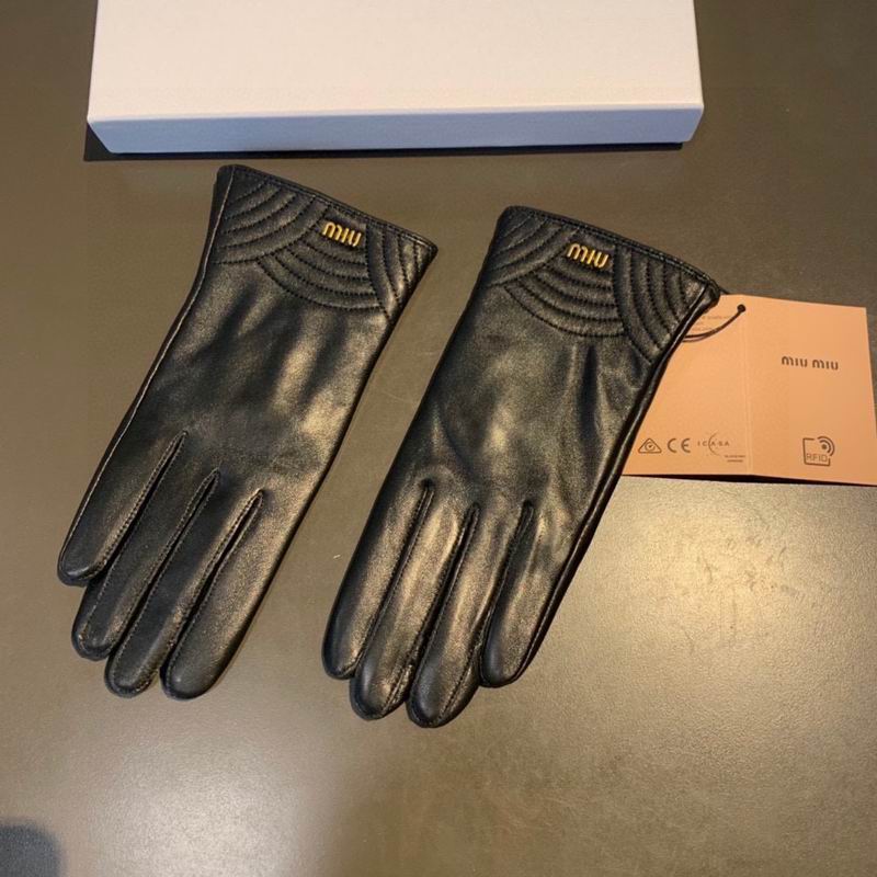 Miumiu Gloves M L 10 (1)