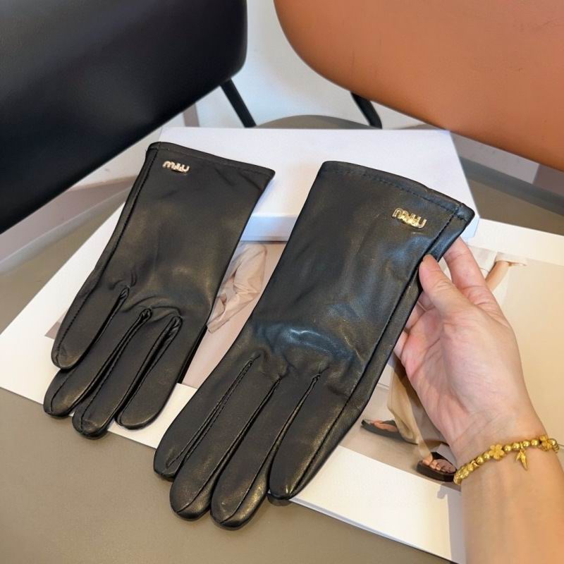 Miumiu Gloves hm (44)