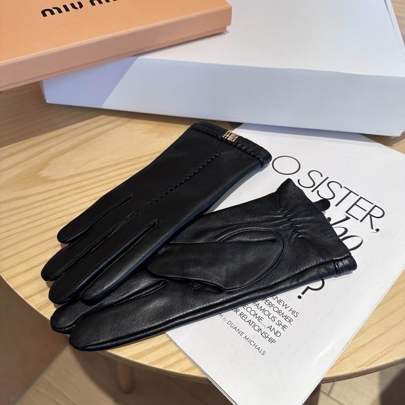 Miumiu Gloves hm (47)