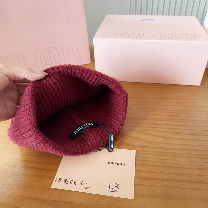 Miumiu Hat (663)