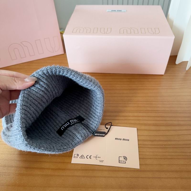 Miumiu Hat (684)
