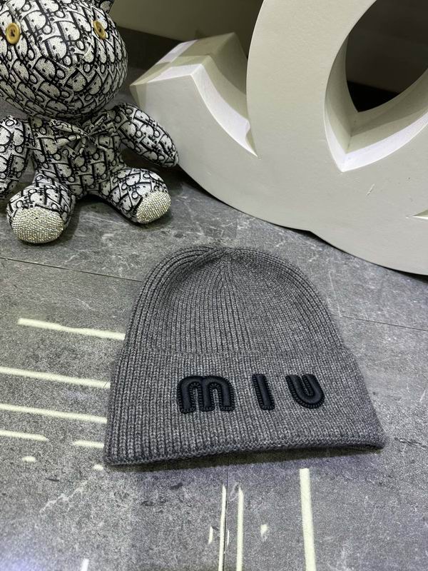 Miumiu Hat dx (1052)