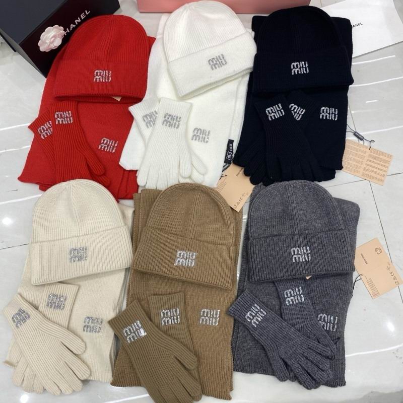 Miumiu Scarf Hat Gloves hm (15)