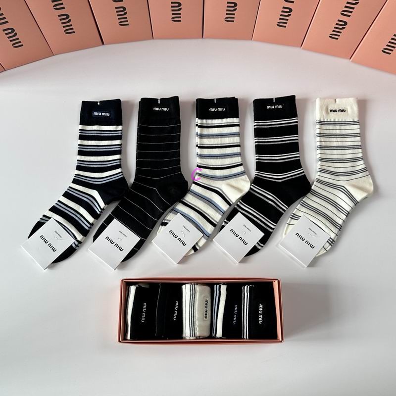 Miumiu Socks (33)
