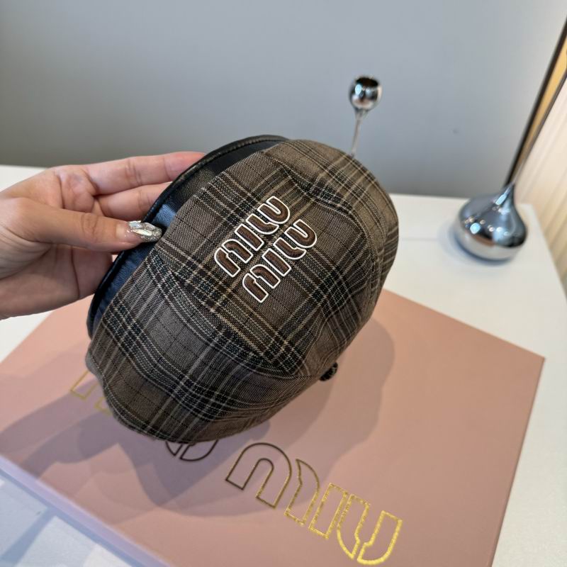 Miumiu beret (135)