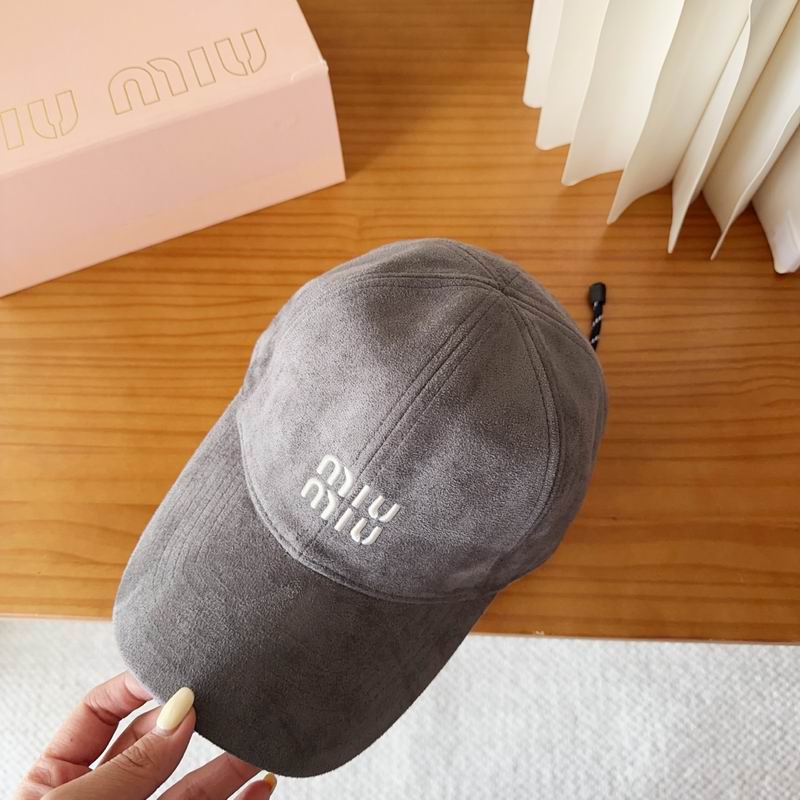 Miumiu cap dx (125)