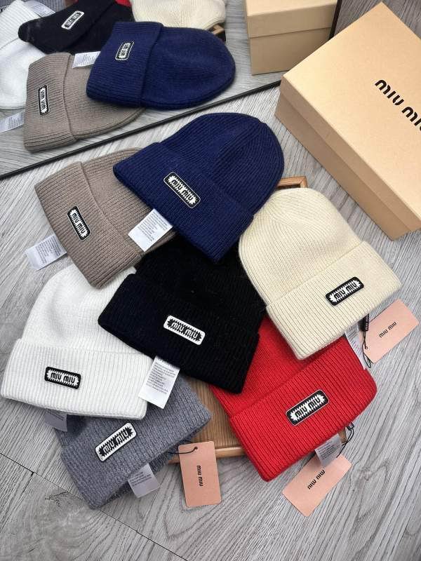 Miumiu hat hm (118)