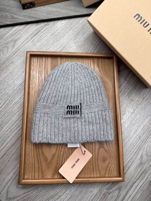 Miumiu hat hm (129)