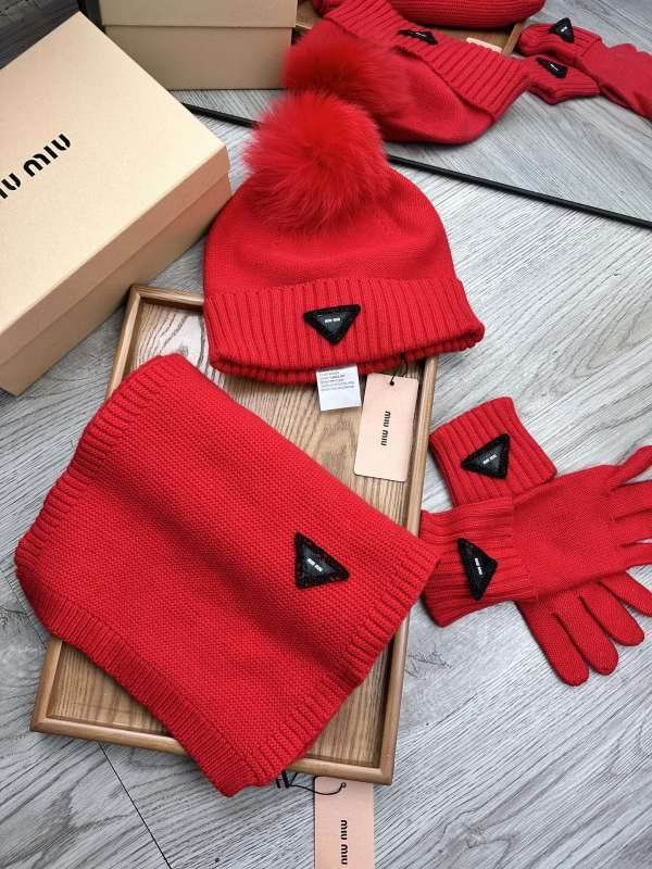 Miumiu scarf hat gloves hm (13)