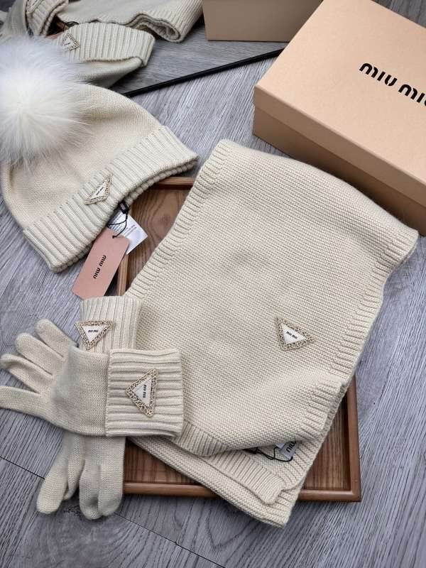 Miumiu scarf hat gloves hm (7)