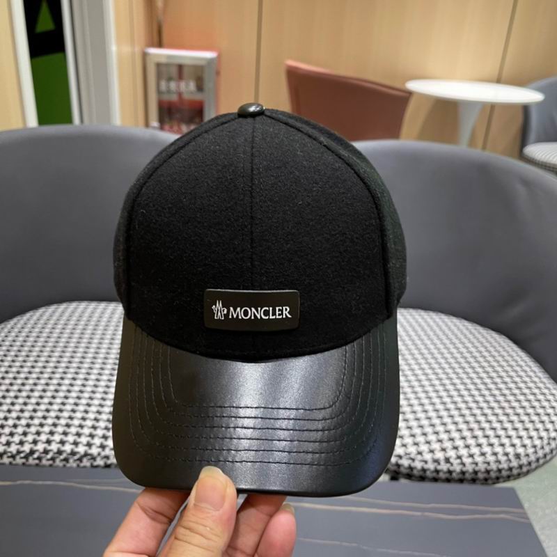 Moncler Cap (608)