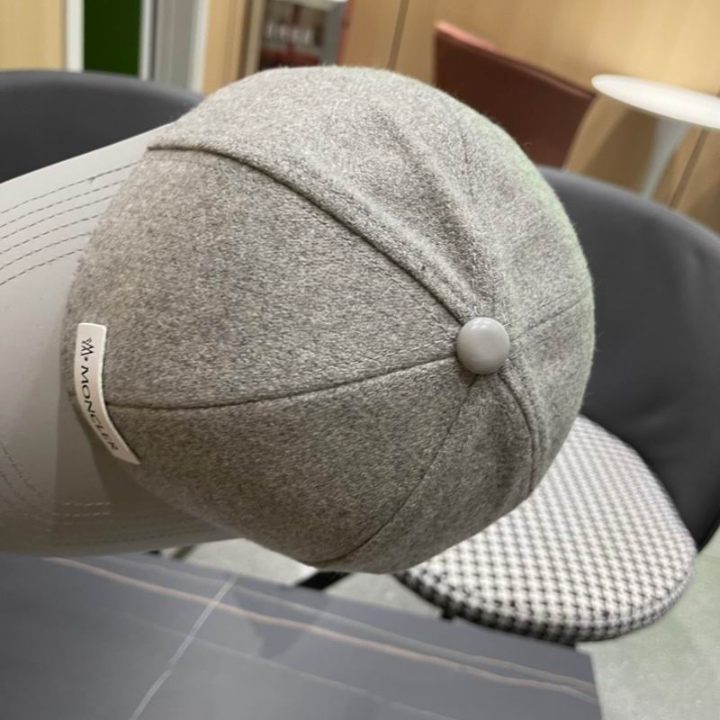 Moncler Cap (615)