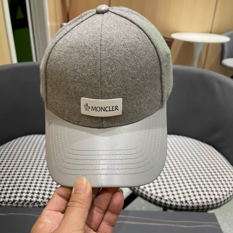 Moncler Cap (618)