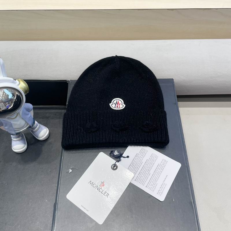 Moncler Hat (101)