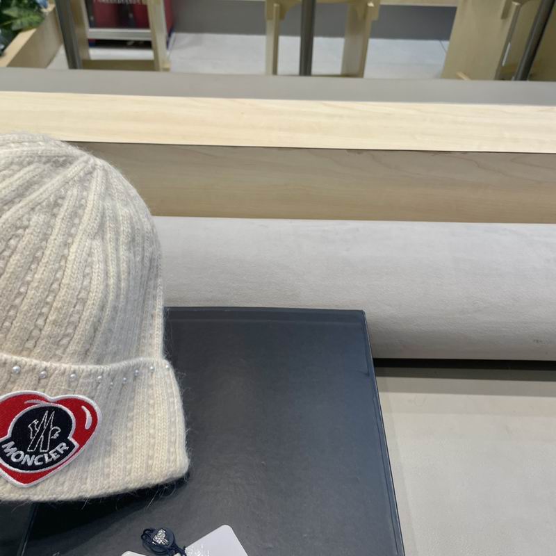 Moncler Hat (125)