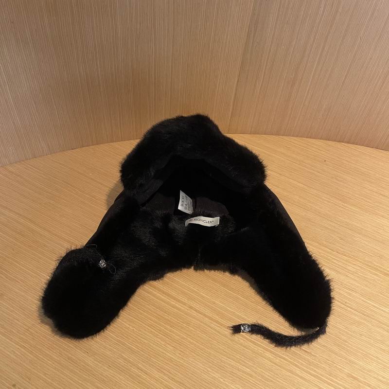 Moncler Hat (130)