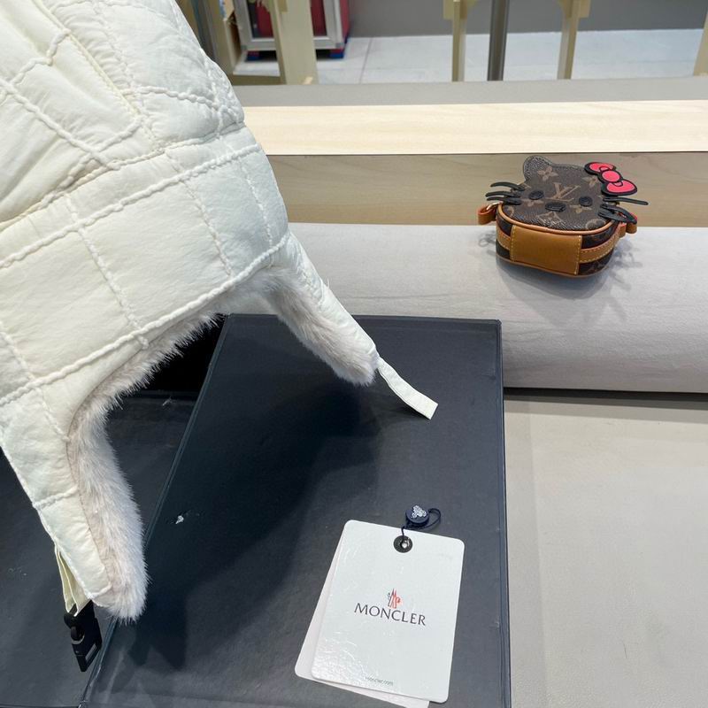 Moncler Hat (1340)