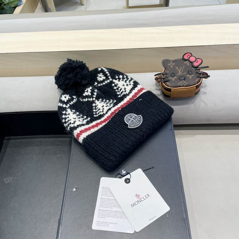 Moncler Hat (1520)