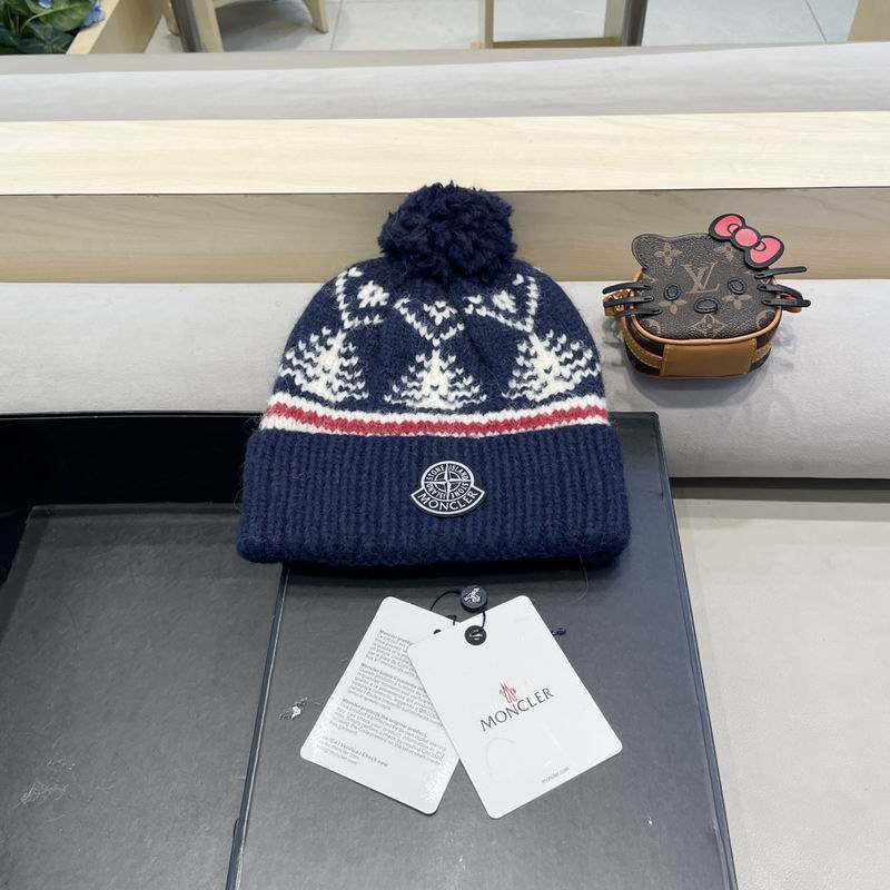 Moncler Hat (1540)