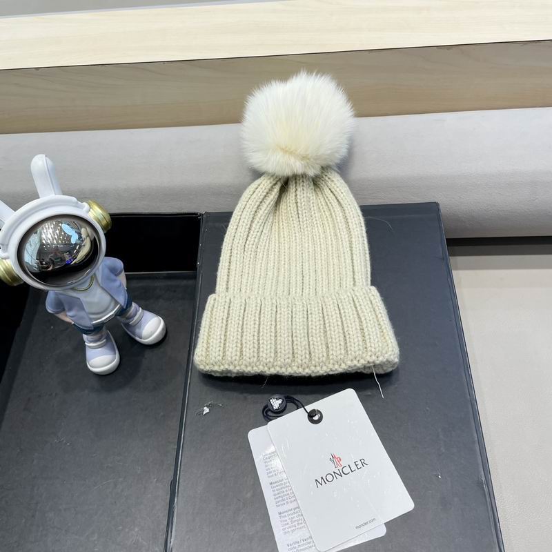 Moncler Hat (1552)
