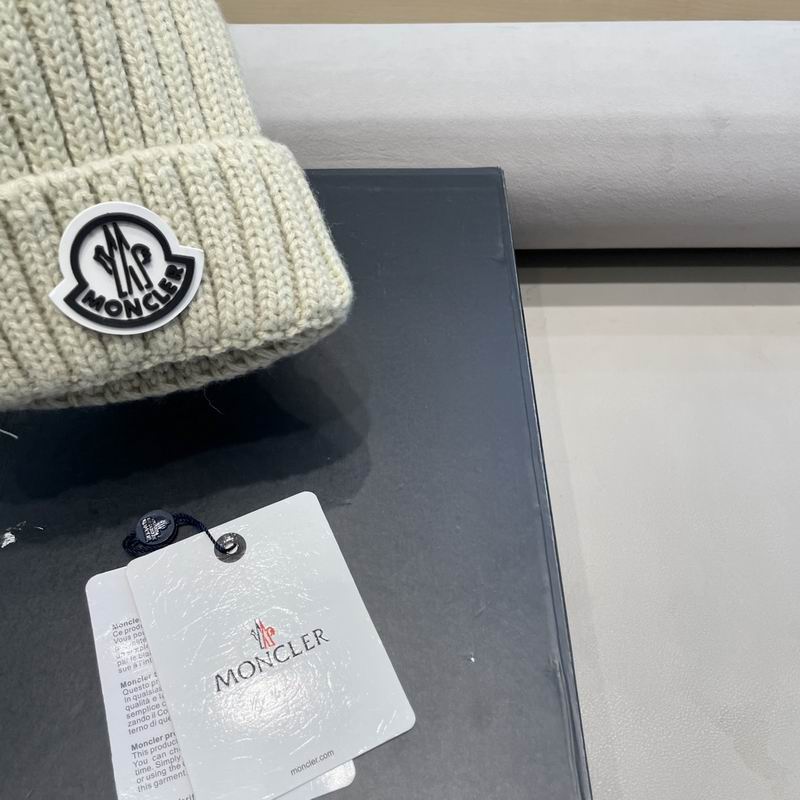 Moncler Hat (1555)