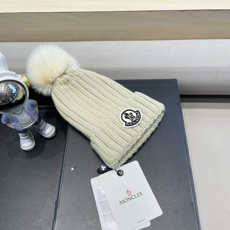 Moncler Hat (1556)