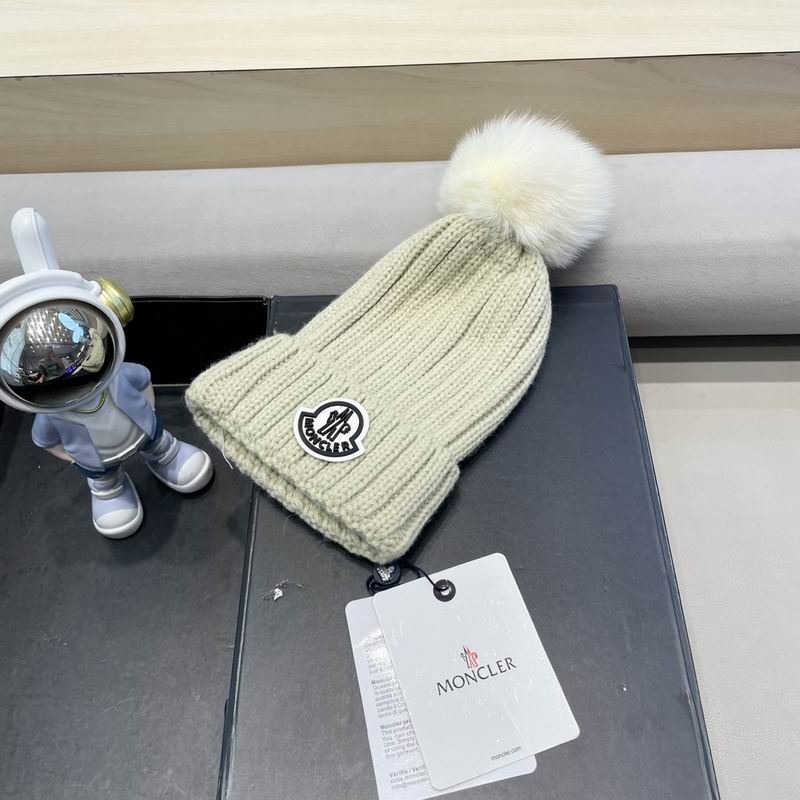 Moncler Hat (1557)