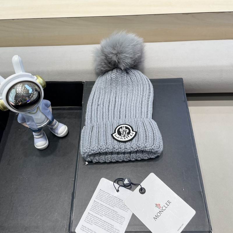 Moncler Hat (1567)