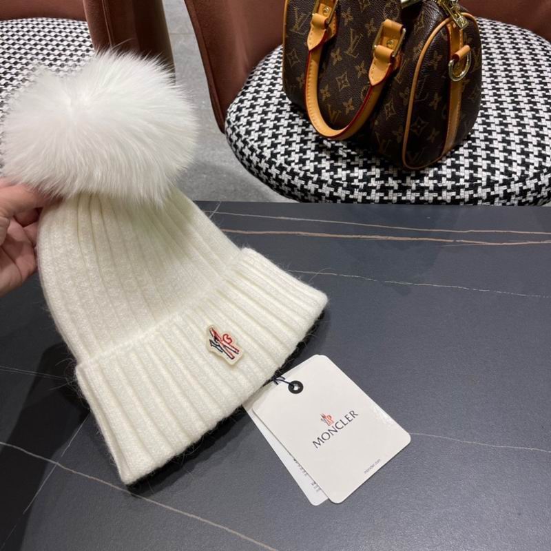 Moncler Hat (1714)